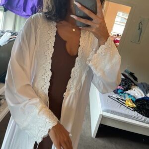 Vintage Maxi Bridal White Elegant Lace Trim Robe